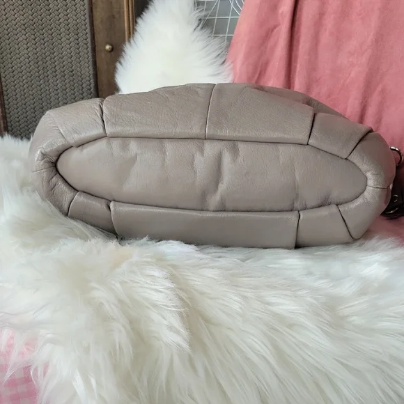 Coach Taupe Leather Shoulder Bag - Picture 4 of 8